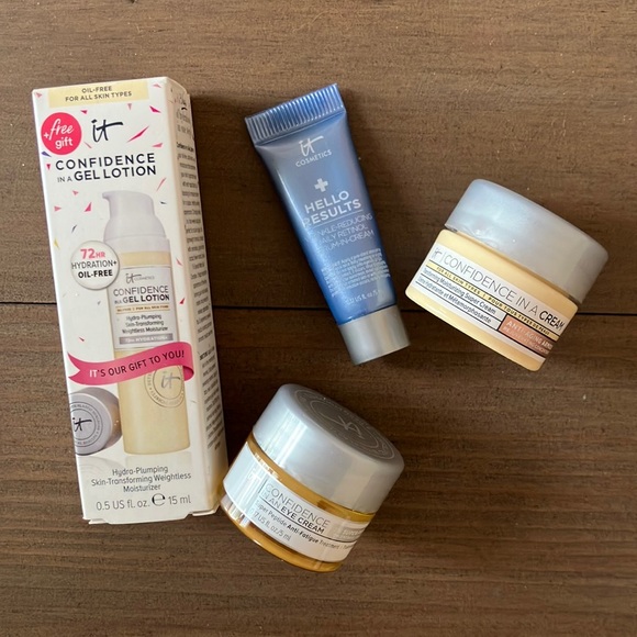 it cosmetics Other - IT Cosmetics Hydration and Anti-Aging Trio